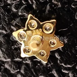 Nakrętka złoto 18K - złoty kwiat z białymi cyrkoniami - GD18K-002