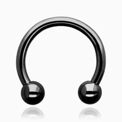 Tytanowa kolczyk podkowa - czarna - TKP-001
