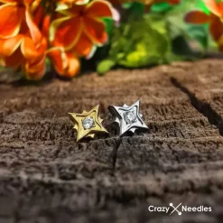Tytanowa nakrętka gwiazda z białą cyrkonią - złoty - TNA-162