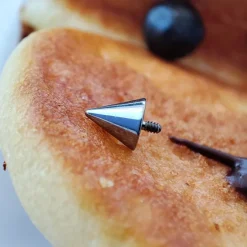 Tytanowa nakrętka stożek - złota - TNA-009