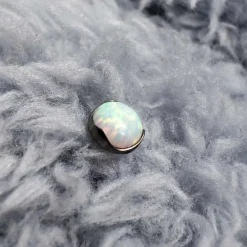 Tytanowa nakrętka z jasno niebieskim opalem OP17 - TNA-024