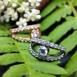 Tytanowe kółko clicker z białymi cyrkoniami - srebrne - TK-039