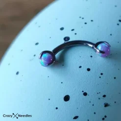 Tytanowy banan z fioletowym opalem - srebrny - TB-011