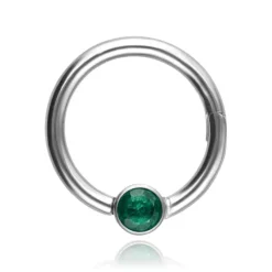 Tytanowy kolczyk kółko BCR clicker z zieloną cyrkonią - srebrny - TK-080