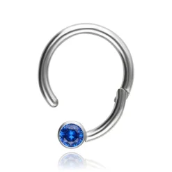 Tytanowy kolczyk kółko BCR clicker z granatową cyrkonią - srebrny - TK-080