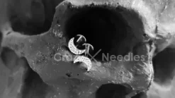 Tytanowy kolczyk labret ksieżyc - srebrny