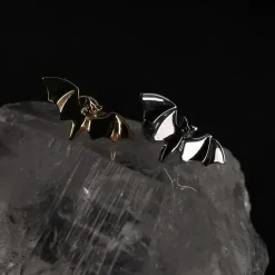 Tytanowy kolczyk labret nietoperz - złoty